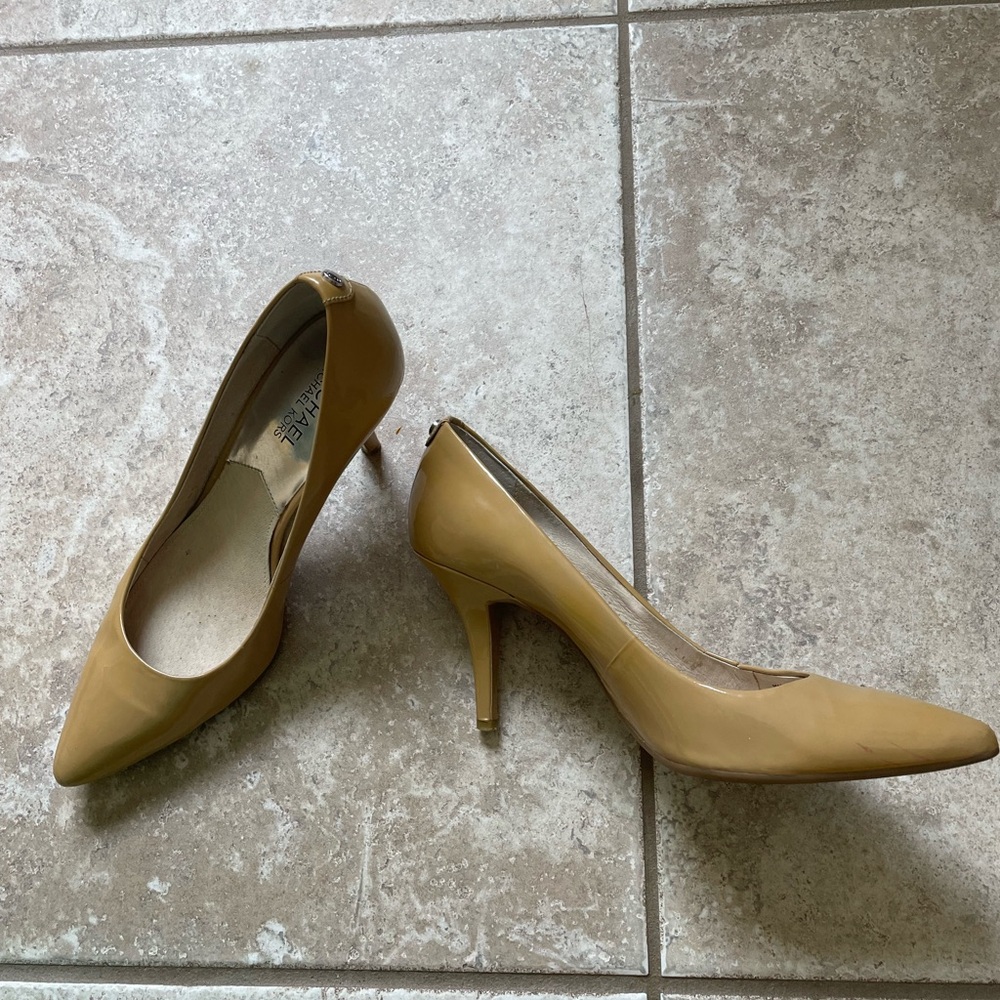 Elegant Tan Heels
